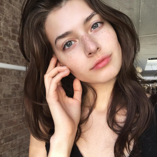 No-Makeup-Natural-Look-Hertrack.com