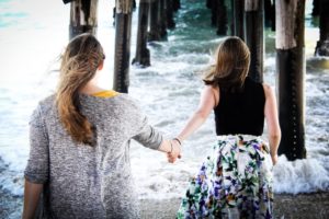 7 Tips for Building Stronger Friendships