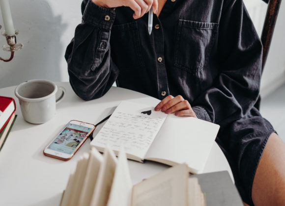 pexels-cottonbro-3692881