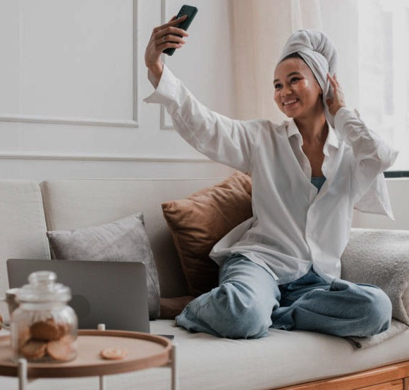 6 Ways I Finally Learned to Feel Confident in My Own Skin